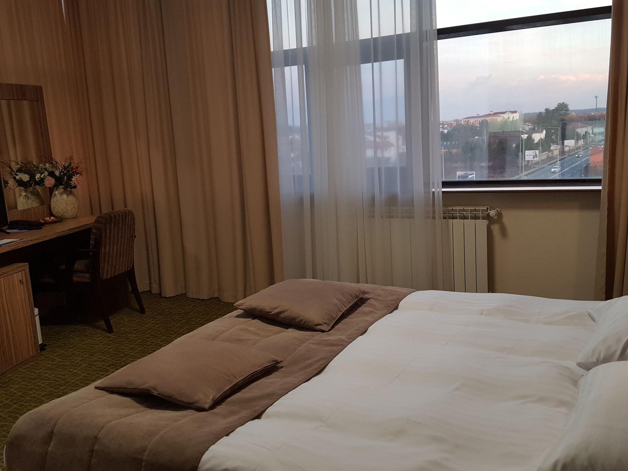 Hotel Tecadra Pipera Dış mekan fotoğraf