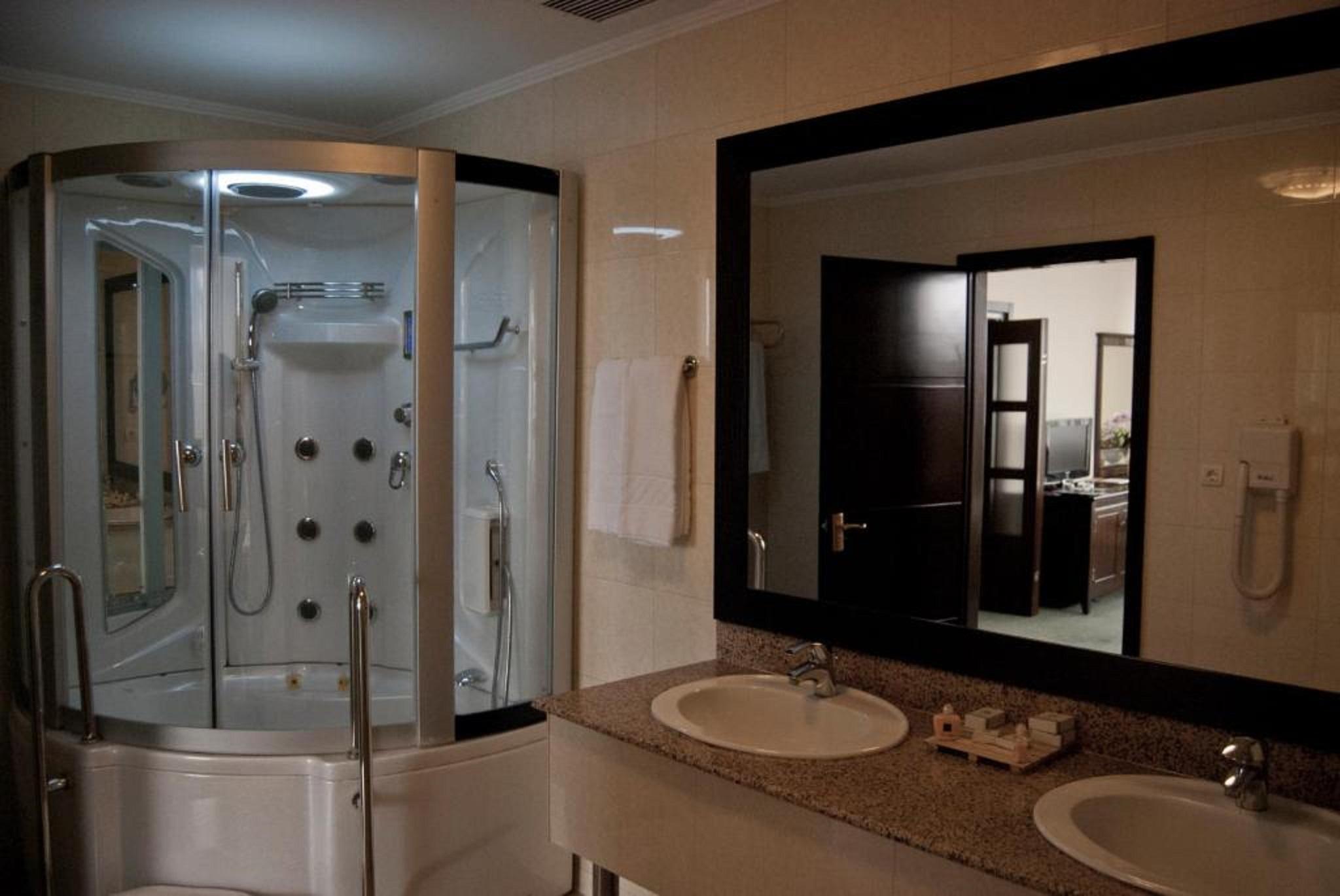 Hotel Tecadra Pipera Dış mekan fotoğraf