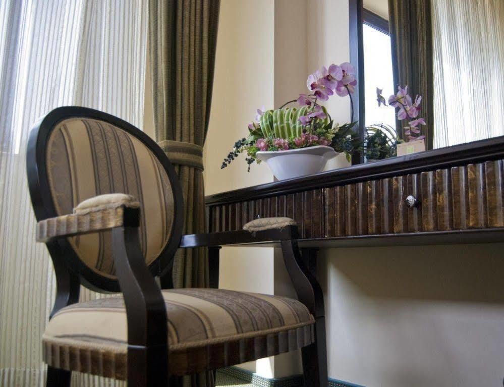 Hotel Tecadra Pipera Dış mekan fotoğraf